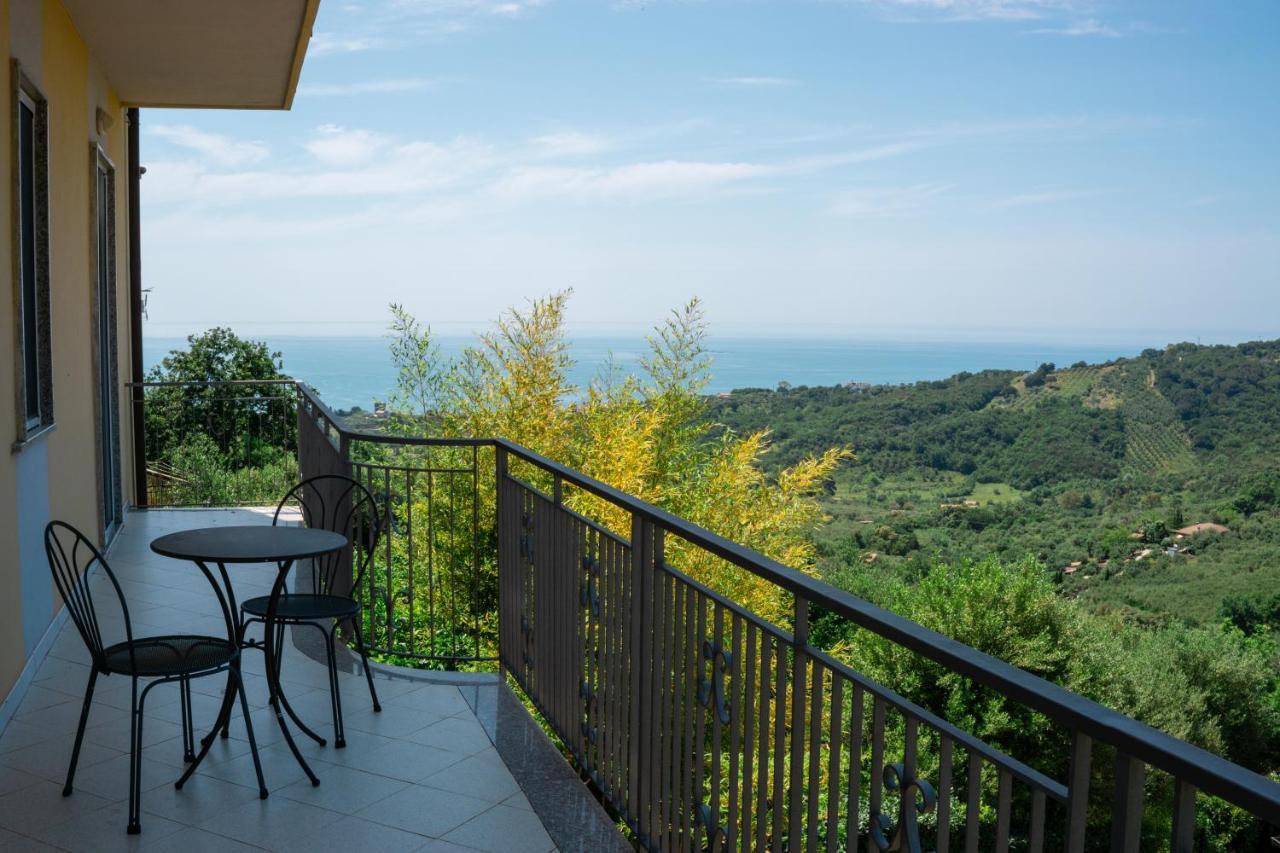 Locanda Le Tre Sorelle Casal Velino Exteriör bild