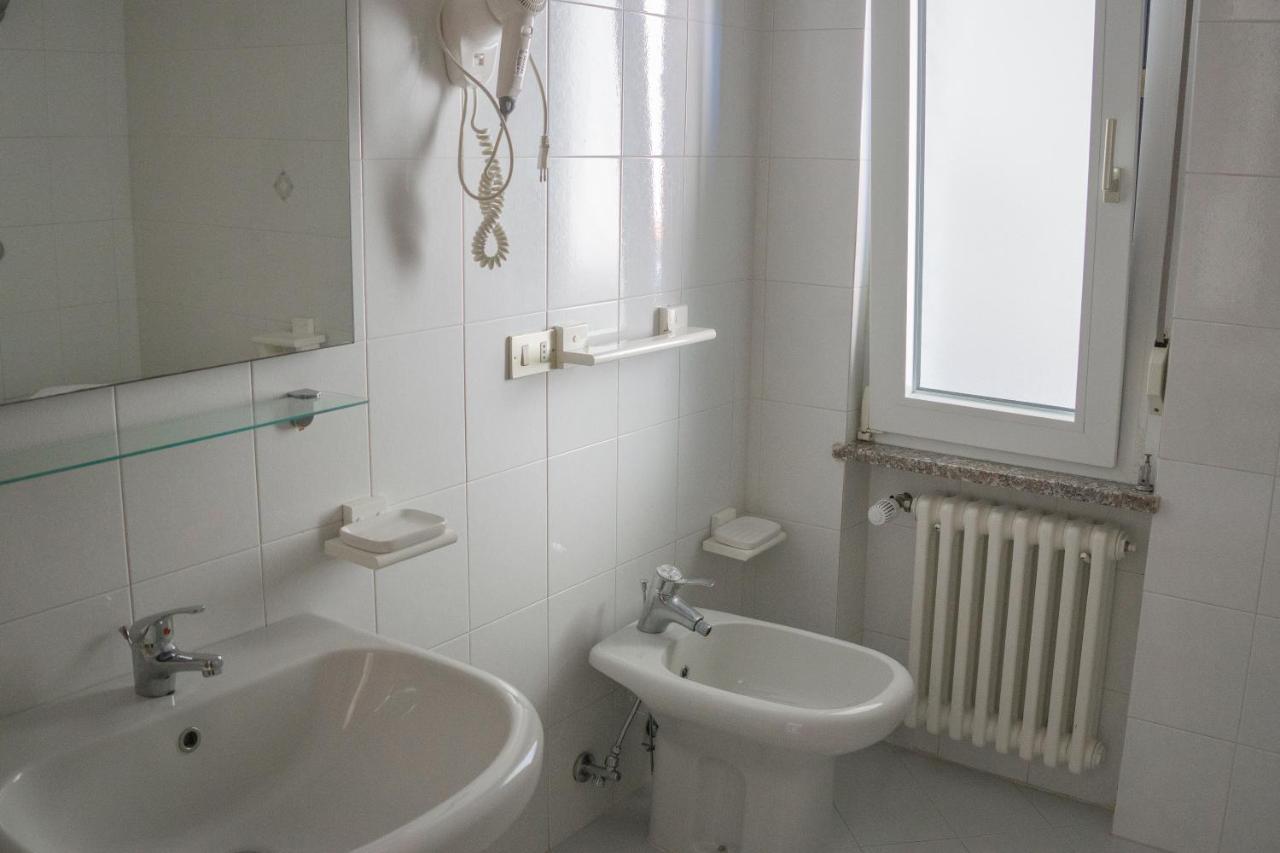Locanda Le Tre Sorelle Casal Velino Exteriör bild